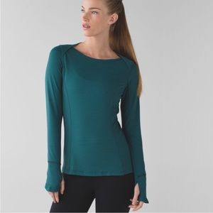Lululemon Kanto Catch Me longsleeve shirt with thumb holes